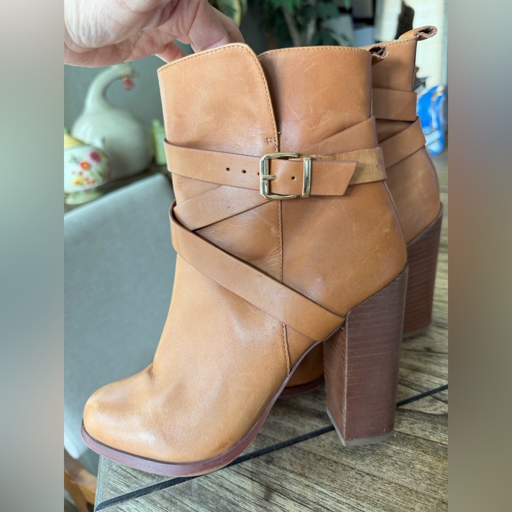 Aldo Tan Leather High Heel Ankle Boots with Buckle Strap size 7